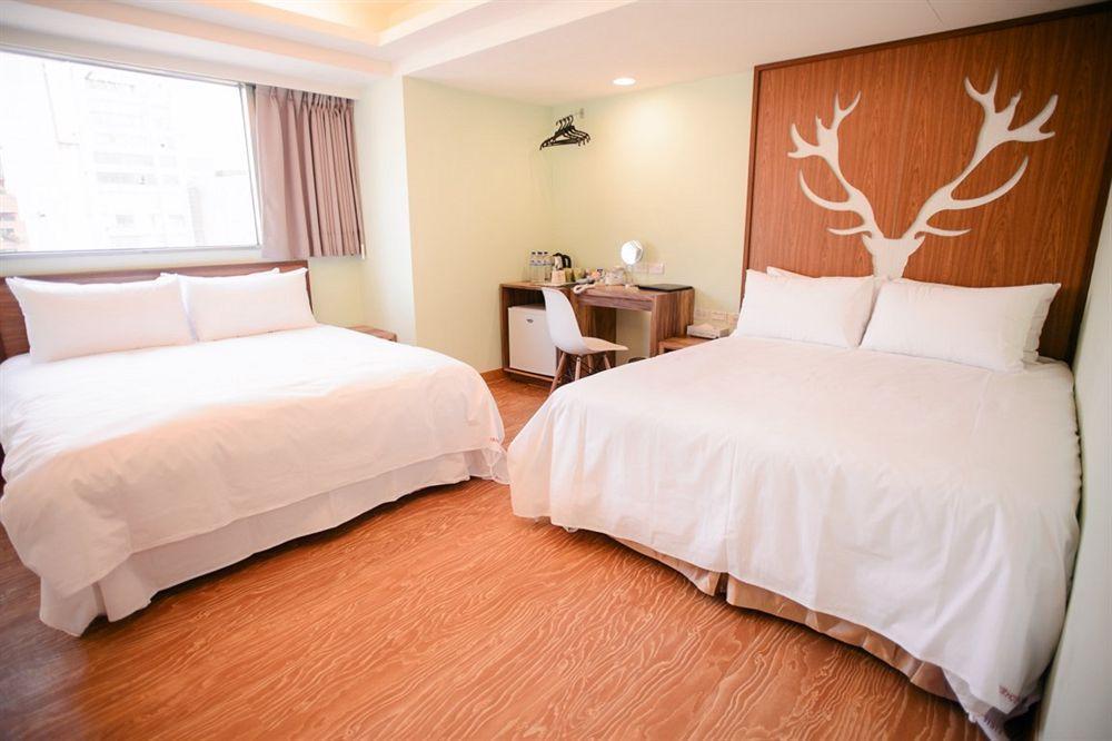 Kiwi Express Hotel - Zhong Zheng Branch Taichung Esterno foto